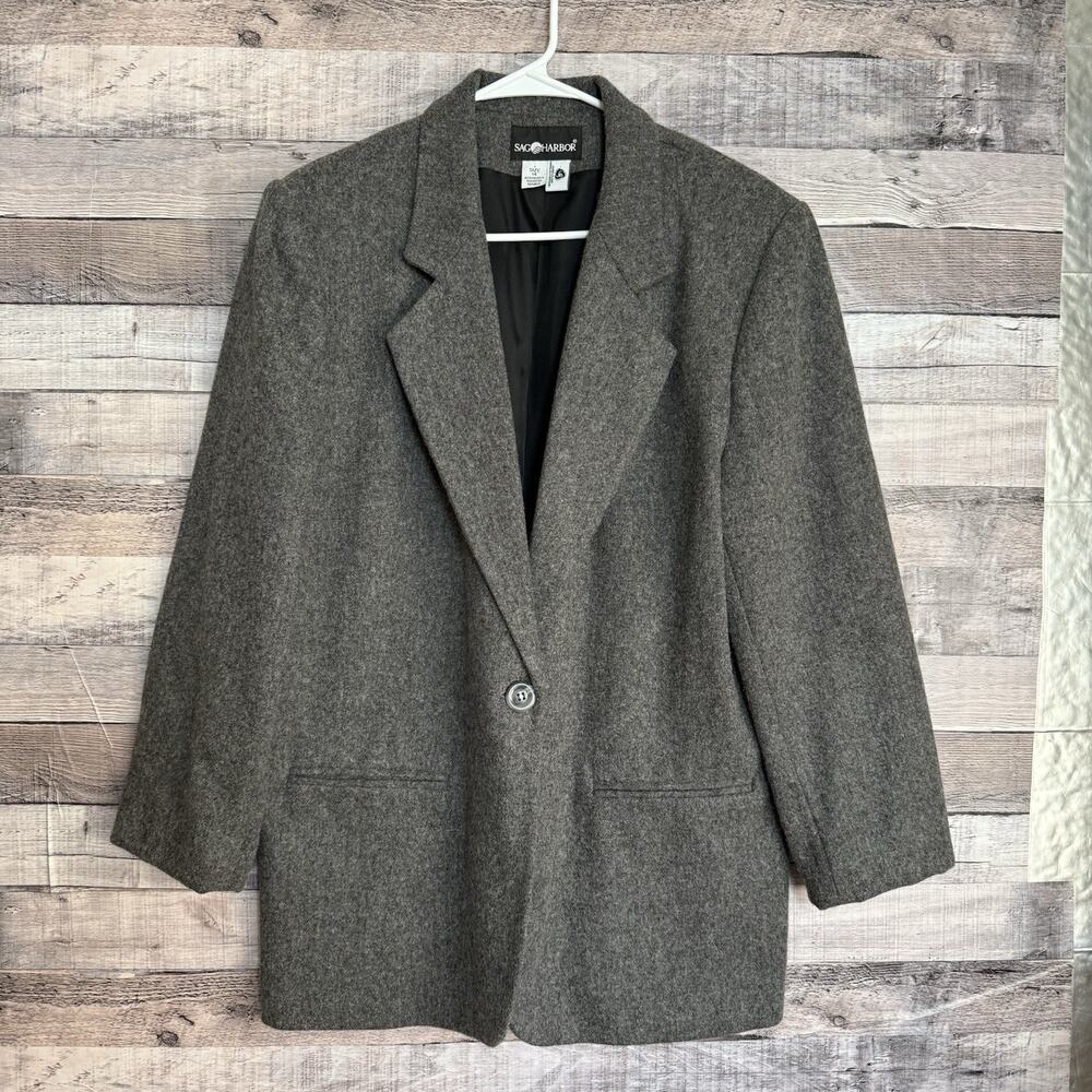 Sag Harbor Woman’s Blazer Jacket Size 14 Wool Blend Lined Gray Business